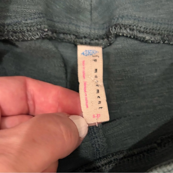 Free People Movement Green Jersey Cargo Leggings Size Small - Picture 11 of 14